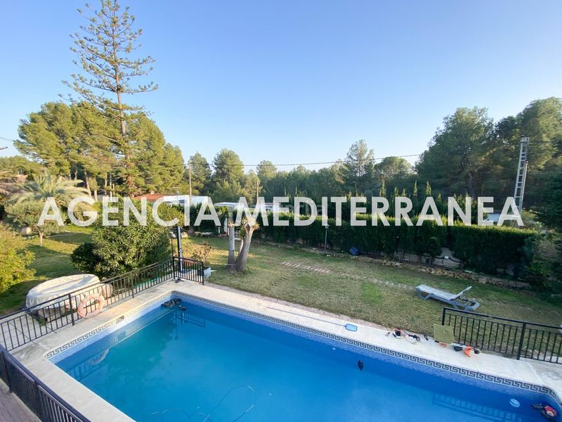 Foto d591055e-887c-448d-8719-b1ec443890a9. Xalet amb aparcament piscina a Olocau