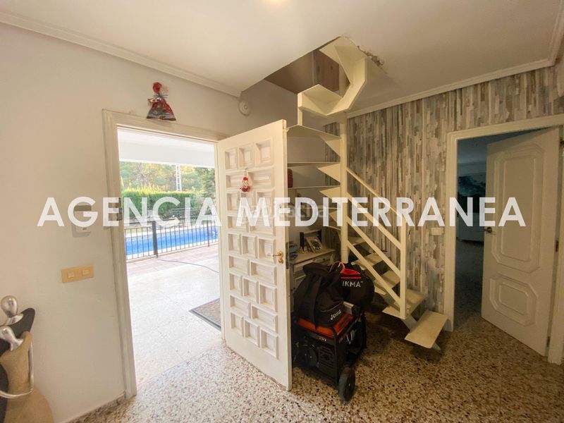 Foto e4441bd8-dd69-40d2-9dd0-5f2eb6117260. Xalet amb aparcament piscina a Olocau