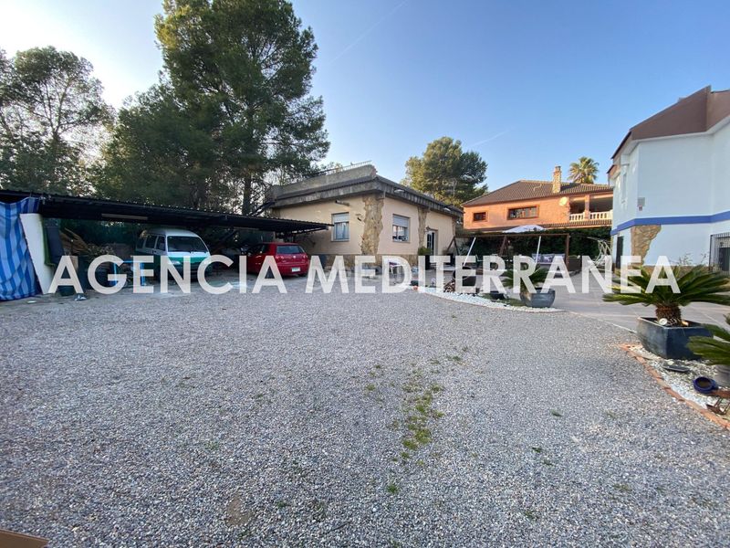 Foto f2645d2e-ad5d-417b-8028-bfbc7062f0c0. Xalet amb aparcament piscina a Olocau