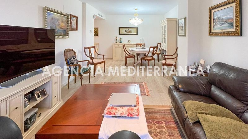 Foto c5f66378-ac09-46e9-bcb0-fd1bd2dd3a87. Pis amb calefacció aparcament piscina a Safranar Valencia