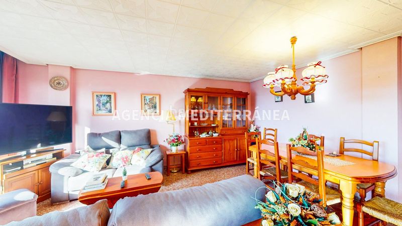 Foto 1026aee4-a750-4746-88a5-fd21184622c9. Pis amb aparcament a Alcácer