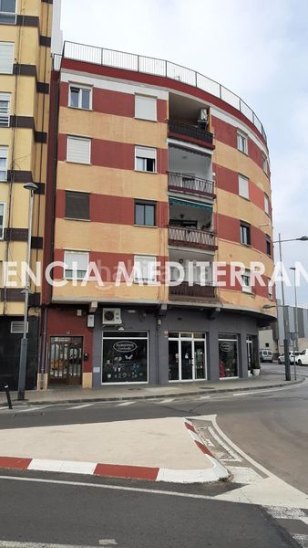 Foto f2247120-bdcb-4b3f-8a27-49029dab9c78. Pis a Nuevo Centro Sagunt