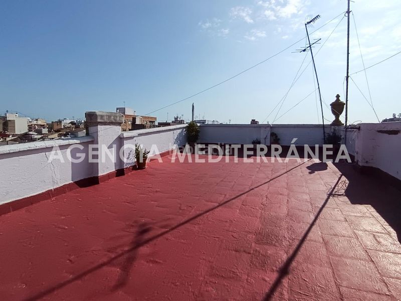 Foto a850af96-b3ff-459d-8f90-102d1979e3f0. Pis a El Cabanyal-El Canyamelar Valencia