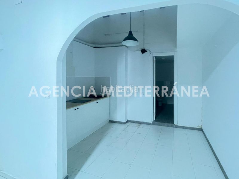 Foto f69fd8e9-c3ab-4a91-b273-82a3f5959821. Local comercial a El Cabanyal-El Canyamelar Valencia