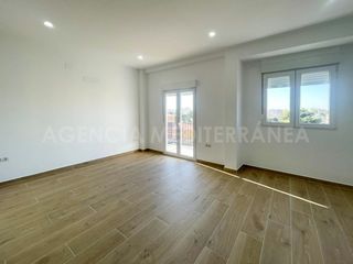 Etagenwohnung in Nou Moles. Estrena reforma integral! luminoso piso de 115 m2 con vistas