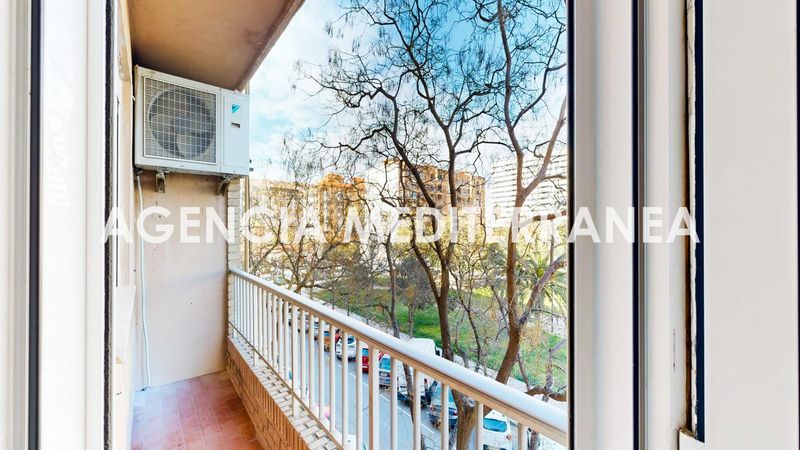 Foto b58aff60-2e4f-426e-94ca-31e01248f289. Pis a Sant Isidre Valencia