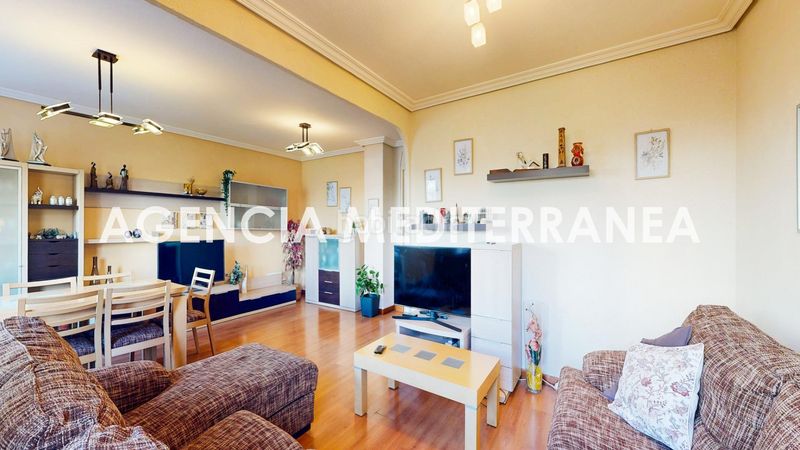 Foto b7aefbcf-05e3-4693-b67b-79474a72d7de. Pis a Sant Isidre Valencia