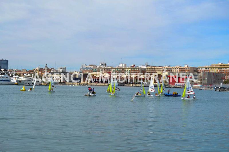 Foto 186752dc-a252-400a-bb50-c1f22f31f796. Planta baixa a El Grau Valencia