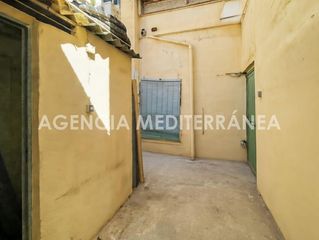 Ground floor in El Grau. Oportunidad única en el barrio de moda en valencia