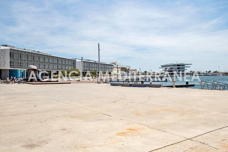 Foto b2f91c6d-fa83-4d97-a33f-f362d1d3fcf3. Planta baixa a El Grau Valencia