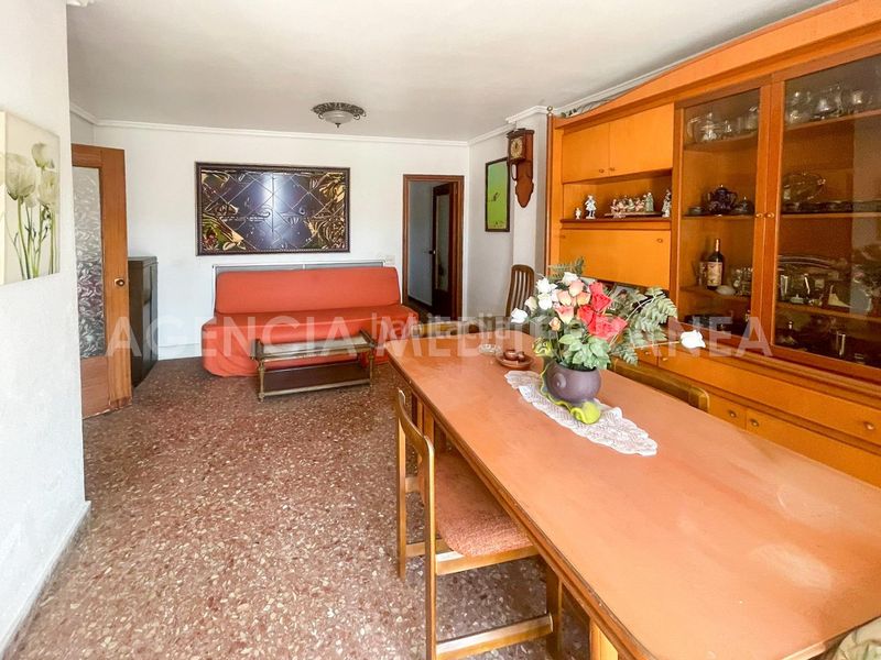 Foto 444a6dac-294c-4ff2-a242-ea433a1169fe. Pis a Foios