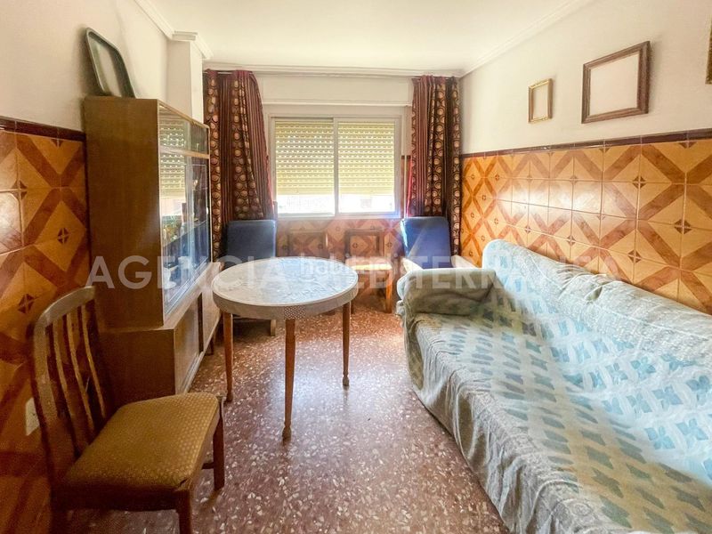 Foto 49c63699-ef13-497e-953a-8b69d7e6046d. Pis a Foios