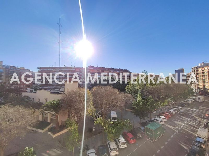 Foto 1092c6ce-917a-4607-acf1-cdb96cd8944f. Pis a Arrancapins Valencia