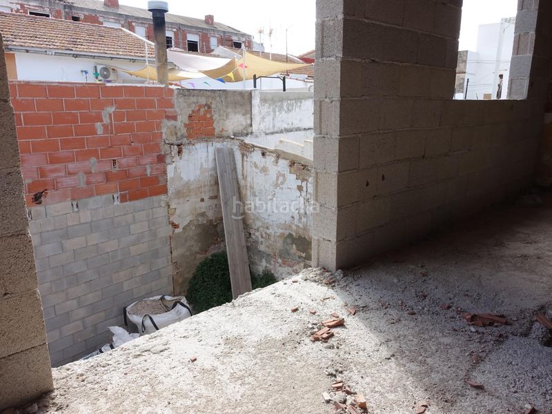 Foto d8fecc18-252a-4552-a4e0-74365f95d9c1. Casa aparellada a Beniarbeig