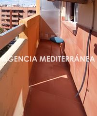 Appartement à Camí Reial. Amplia vivienda familiar de 4 dormitorios junto a la nueva fe
