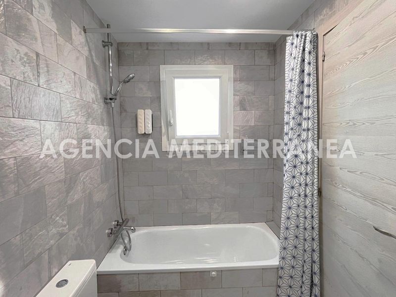 Foto 04e63c31-6976-4045-bb53-977e376e6383. Pis amb calefacció aparcament a Centro Urbano Dénia