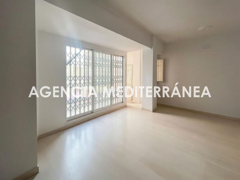 Foto 6cd102c8-97e7-4d6d-b000-f17abf2d36bd. Pis a Russafa Valencia