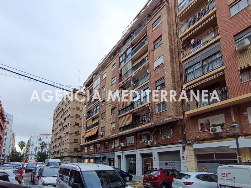 Foto 54a8e09a-d3c3-48c4-9a4a-8b72ee978b7f. Pis amb calefacció a Mont Olivet Valencia