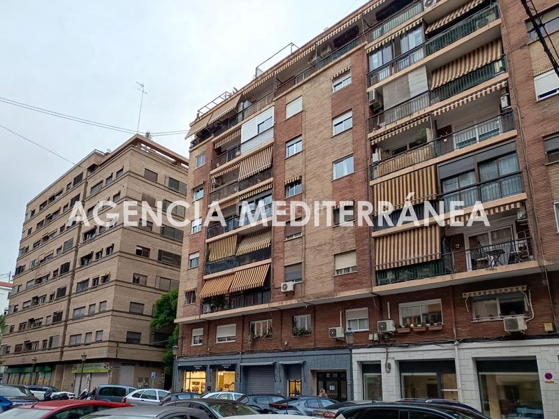 Foto 7d7ac687-7be3-4edf-8fed-294466cf00b8. Pis amb calefacció a Mont Olivet Valencia