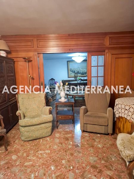 Foto a3374e85-96fe-425a-8b93-561ff77e12df. Pis amb aparcament a Oliva pueblo Oliva