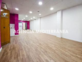 Local Comercial  Calle de marino sirera. Local en venta frente al mercado del cabañal, valencia
