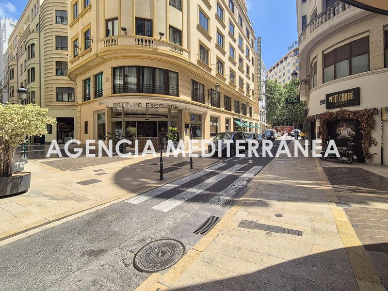 Foto cf5f07e9-f56e-41ba-ba72-ff1e93a3256c. Àtic amb calefacció a Sant Francesc Valencia