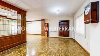 Appartement  Calle general san martin. Piso en venta en valencia, con garaje, en pleno centro de la ciu