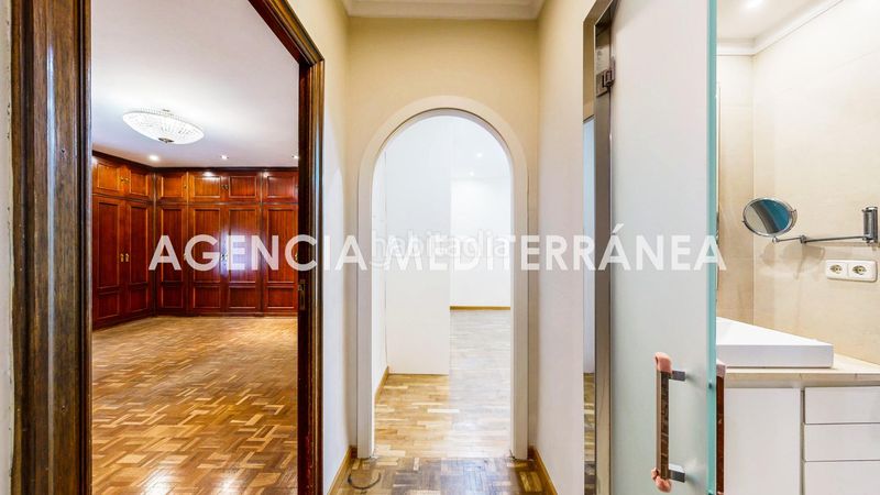 Foto 34821460-8256-4371-b978-03bd142c6ff2. Pis amb calefacció aparcament a Russafa Valencia