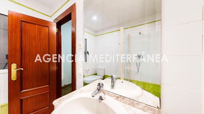 Foto 3c7f668b-ad71-4487-9a89-238784768e41. Pis amb calefacció aparcament a Russafa Valencia