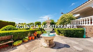Chalet in Monserrat. Chalet en venta en montserrat