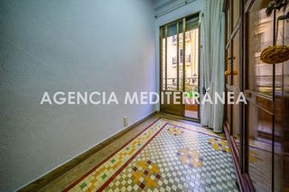 Etagenwohnung in Russafa. Encanto y carácter en el corazón de ruzafa