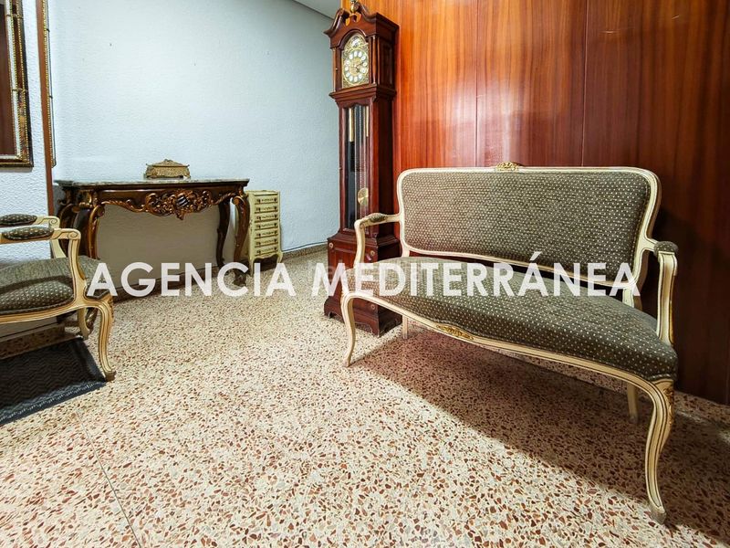 Foto 6d72e7e6-3429-4f05-8a9f-8519c9f8d02d. Pis amb calefacció a Russafa Valencia