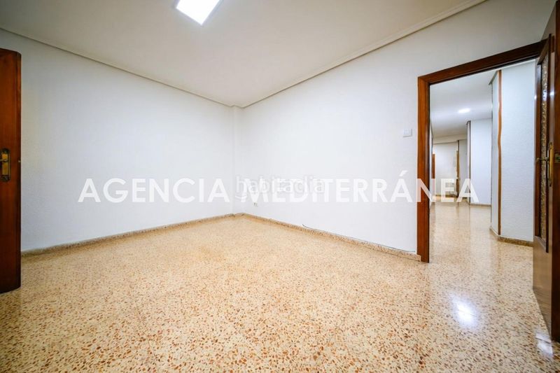 Foto 73c32f52-d3bb-4415-b83b-63d3091b0495. Pis amb calefacció a Russafa Valencia