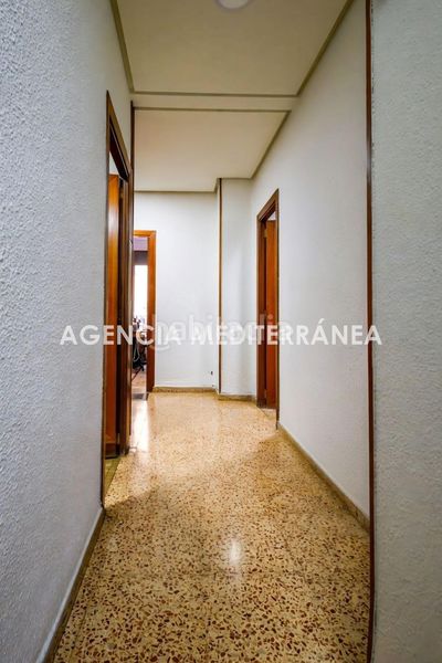 Foto ab9a9b09-76bb-45cc-a166-00ba709cee1d. Pis amb calefacció a Russafa Valencia