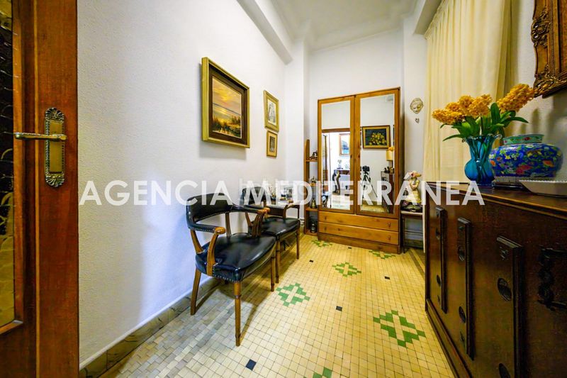 Foto e7625a46-6af9-4aed-befb-27f48932bb01. Pis amb calefacció a Russafa Valencia