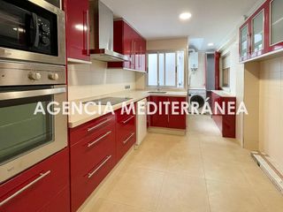 Pis a Bonrepòs i Mirambell. Piso de 4 habitaciones y 2 baños, para entrar a vivir en bonrepò
