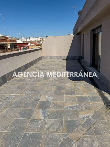 Foto 582481d9-2161-4c82-9aba-b1cb45d1af75. Àtic amb calefacció aparcament a Nou Moles Valencia