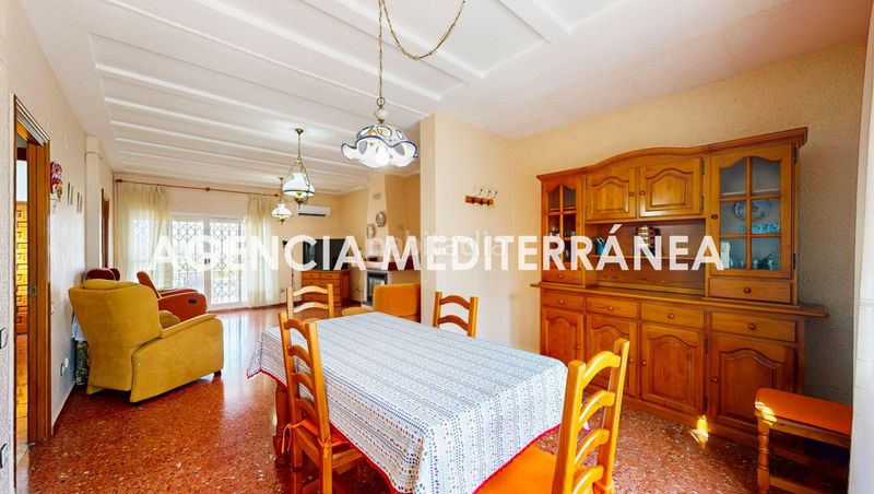 Foto f1aa8a62-07a7-4460-ab9b-bcf328577d28. Xalet amb calefacció aparcament piscina a San Antonio de Benagéber