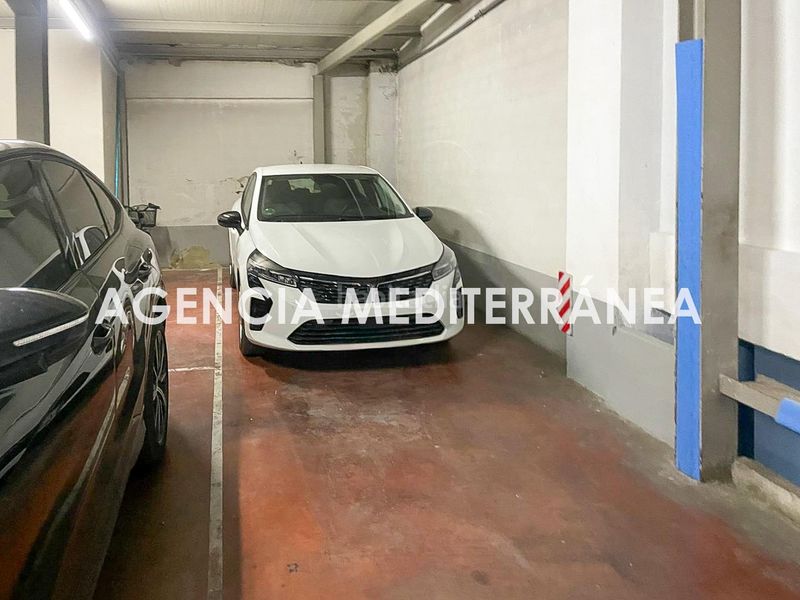 Foto 1f6e515a-d00c-49a1-8935-7b3d1ae6215a. Aparcament cotxe a Gran Via Valencia