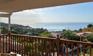 Chalet  Urbanizacion playetas. Espectacular villa con vistas  al mediterráneo