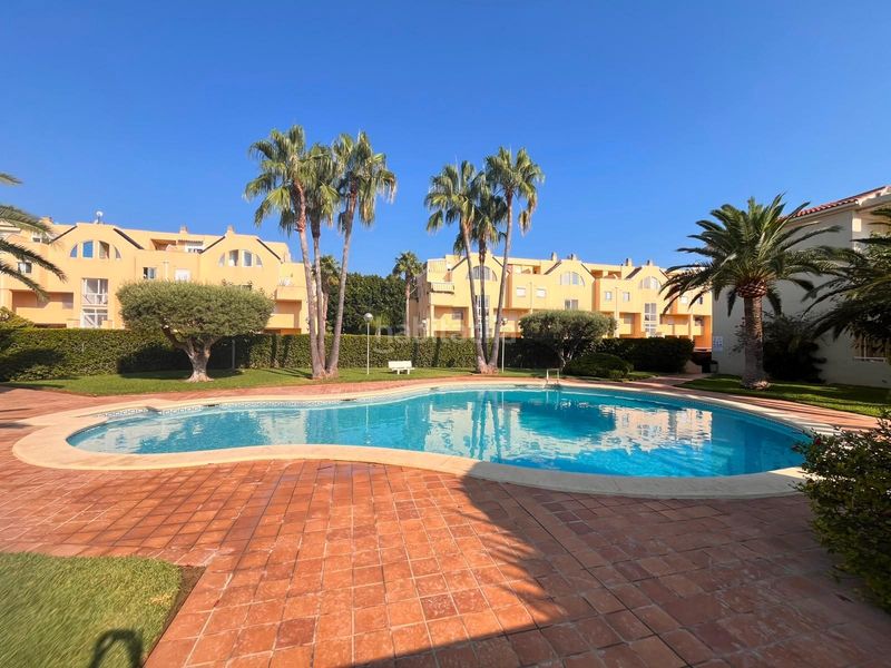 Foto 88d10631-8d1e-49c3-877a-48226af89054. Àtic amb calefacció piscina a Les Bassetes - El Marjal Dénia