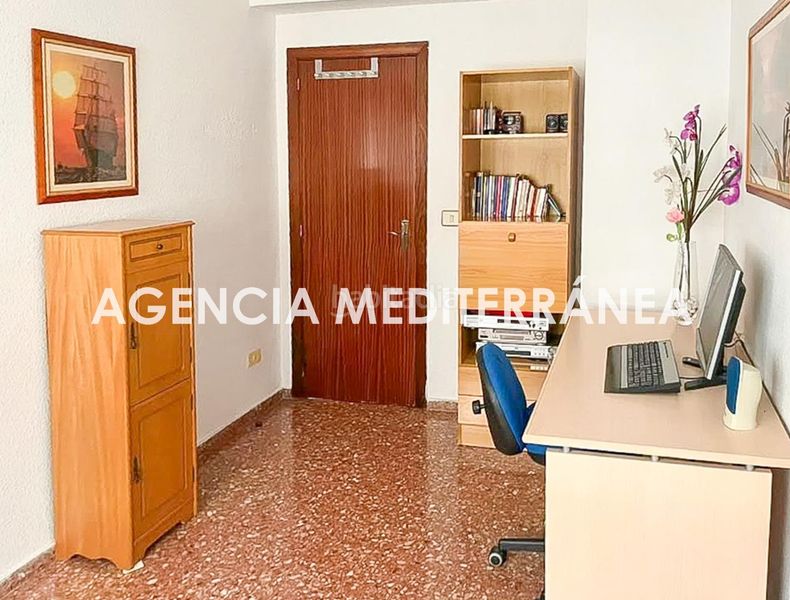 Foto dfad8257-8044-4698-aa2f-dd1b88eb6e75. Pis amb aparcament a La Creu Coberta Valencia
