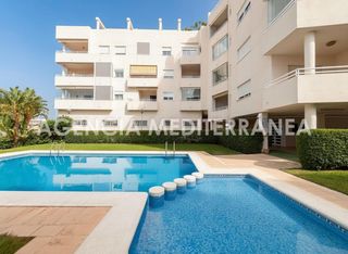 Appartement à El Puerto. Exclusivo apartamento en primera línea de la playa de denia con