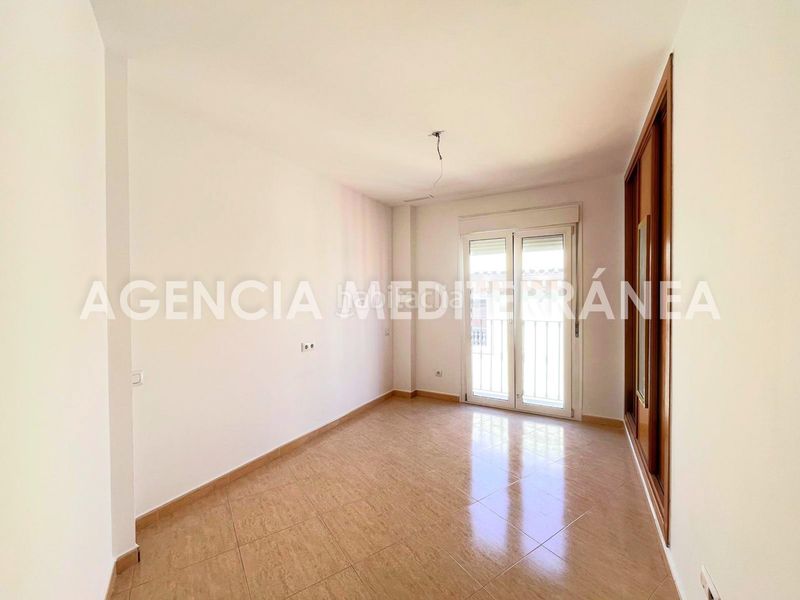 Foto 5de0abf8-70ee-42ba-957b-5789075c0747. Pis a Centro Pedreguer
