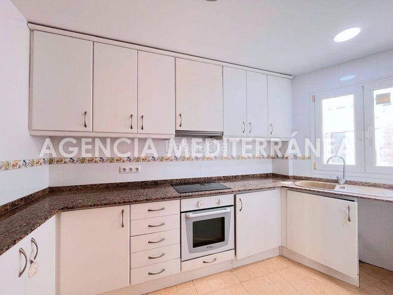 Foto c907350a-a54a-4419-a31f-86821338b3fb. Pis a Centro Pedreguer