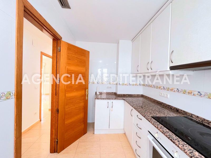 Foto f8777d83-19ad-4133-b1f4-3d9a48f26b7a. Pis a Centro Pedreguer