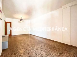 Appartamento in Silla. Piso para reformar a la venta en silla