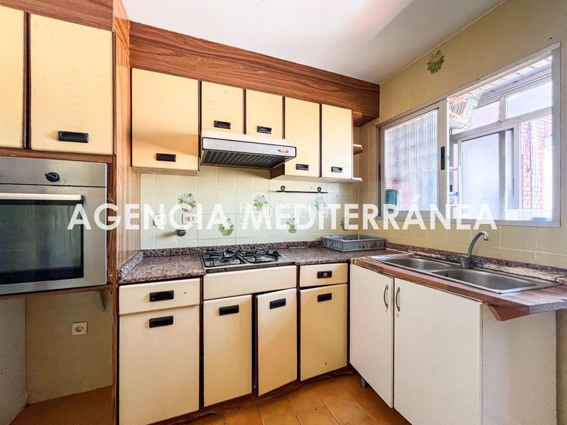 Foto 2d89e15e-c898-4532-bc47-82b8012e5c4f. Pis a Silla