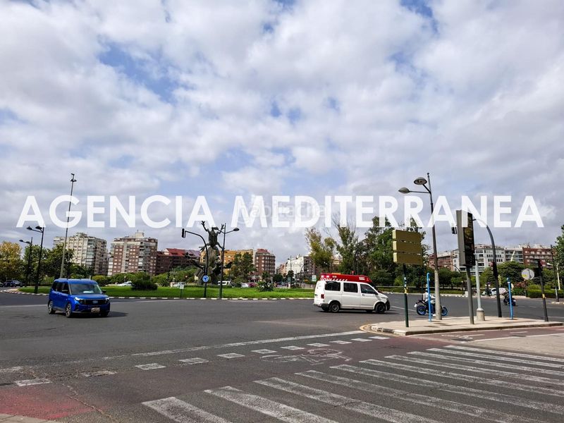 Foto ada20288-322e-4e43-a994-e10c3d81fa28. Pis a Penya-Roja - Avda. Francia Valencia