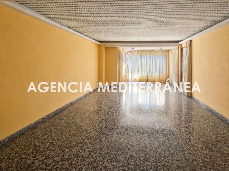 Foto a159ea0a-98f6-4ce2-8319-995785f6bf9b. Pis amb calefacció aparcament a Russafa Valencia